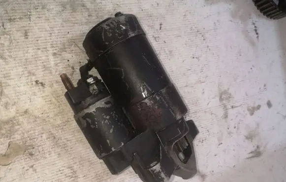 Peugeot 607 Starter motor