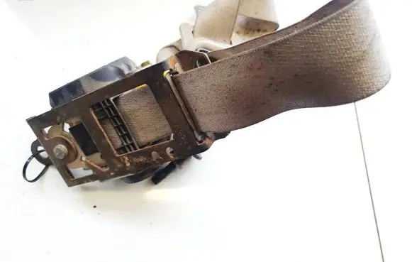Chrysler Pacifica Front seatbelt r685000d r6850-00d