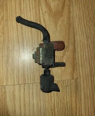 Toyota Corolla E120 E130 Turbo solenoid valve 2586064140 1846003600
