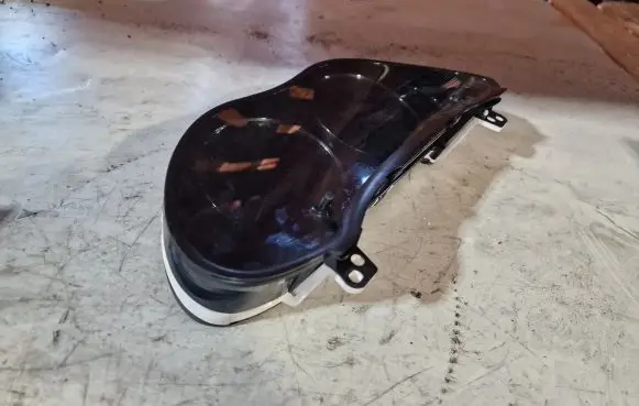 Toyota Avensis T250 Speedometer (instrument cluster) 8380005C00