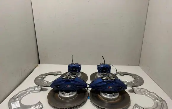 BMW X6 G06 Brake discs and calipers set 6880079 8887187
