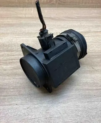 Audi A3 S3 8L Mass air flow meter LM1077 1090817