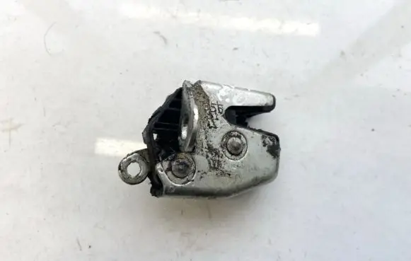 Fiat Doblo Seat back rest lock catch 