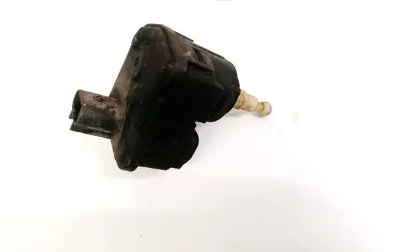 Headlight level adjustment motor