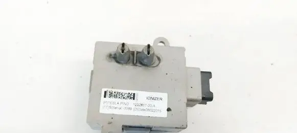 Tesla Model S Other control units/modules 103281700A