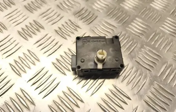 Audi A8 S8 D2 4D Air flap motor/actuator 4D0820511 0637005011 12V0295