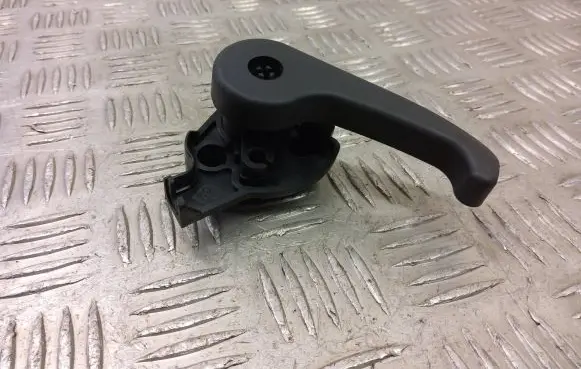 KIA Sportage Engine bonnet (hood) release handle