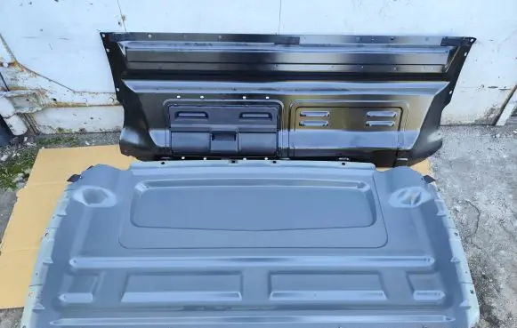 Renault Trafic III (X82) Partition between cabin 