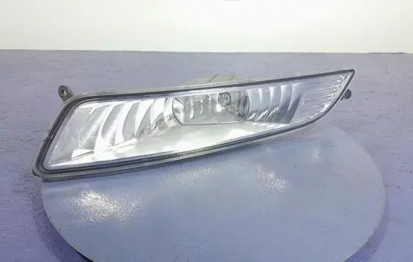 Ford Mondeo MK I Front fog light EM2B15A202AB