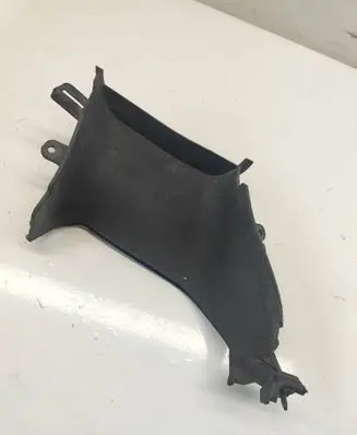 Chevrolet Camaro Intercooler air channel guide 84112311 00060135 PR486300AA