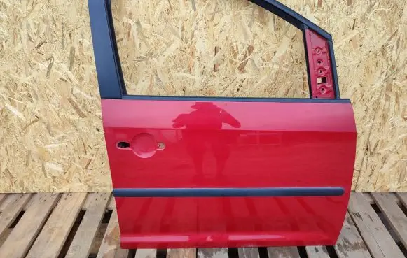 Volkswagen Caddy Front door
