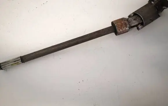 Volkswagen PASSAT B5.5 Steering column universal joint 