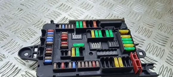 BMW X6 F16 Fuse module 9316569