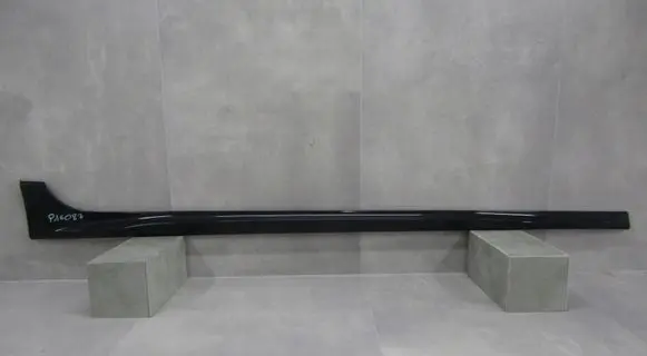 Front sill (body part)