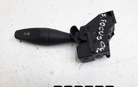 Ford Focus Light switch
