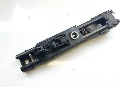 Volkswagen PASSAT B6 Seat belt adjustment rail 1T0857819