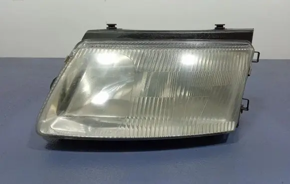 Volkswagen PASSAT B5 Headlight/headlamp 147425-00