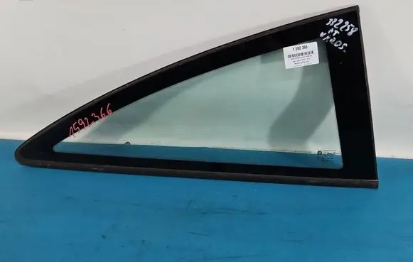 Opel Corsa D Rear side window IMPRK1592366