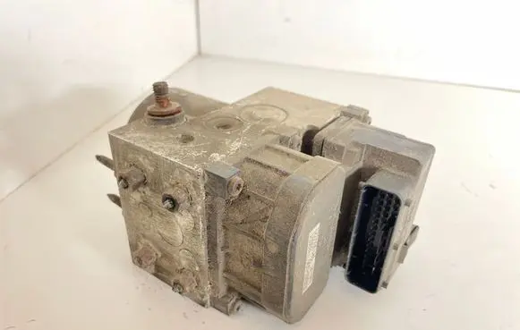 Subaru Outback ABS Pump 10000040540