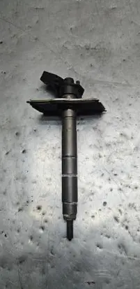 Audi A6 S6 C6 4F Fuel injector 059130277AC 0445115