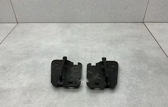 Audi A3 S3 8V Engine bonnet/hood lock/latch loop/hook 8V0823185B 8V0823186B