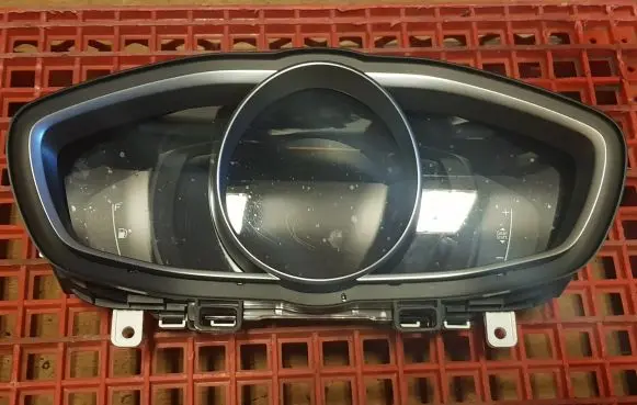 Volvo V40 Speedometer (instrument cluster) 31453048