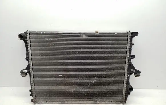 Audi Q7 4L Coolant radiator 7L6121253B