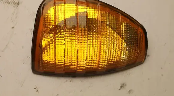 Mercedes-Benz 200 300 W123 Front indicator light 