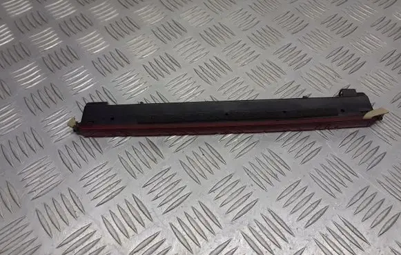 Alfa Romeo 159 Third/center stoplight