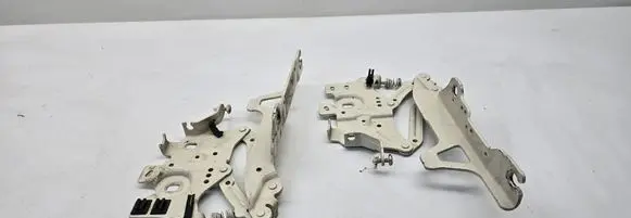 Mini Clubman F54 Engine bonnet/hood hinges 735135811 735135710