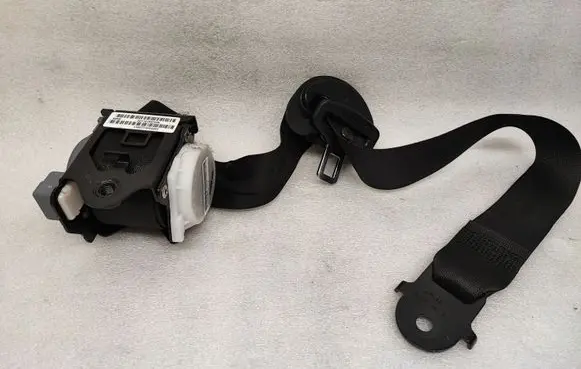 BMW X5 E70 Front seatbelt S2716104209K