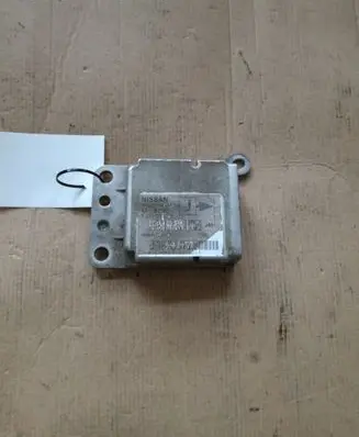 Nissan Almera N16 Airbag control unit/module 988205M304 0285001319