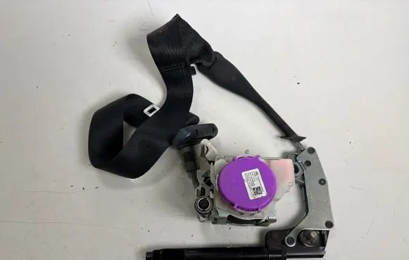 Ford Mustang VI Front seatbelt FR3B63612D64AG