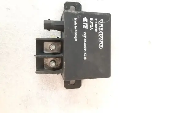 Volvo XC90 Coolant fan relay 31398092