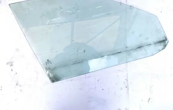 Skoda Octavia Mk1 (1U) Front door window glass four-door