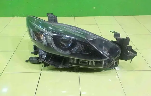 Mazda 6 Headlight/headlamp PRZOD