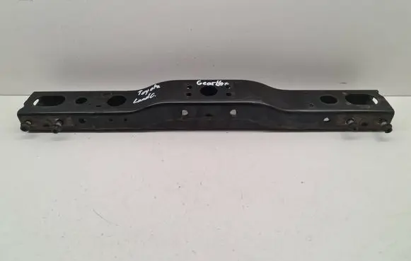 Toyota Land Cruiser (J150) Gearbox mounting bracket 