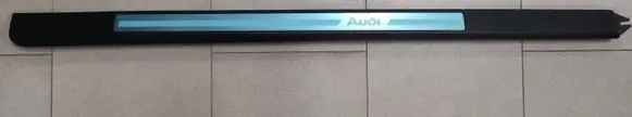 Front sill trim cover