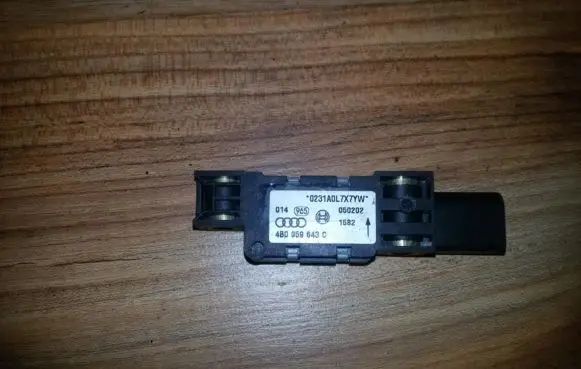 Audi A6 S6 C5 4B Airbag deployment crash/impact sensor 4B0959643C