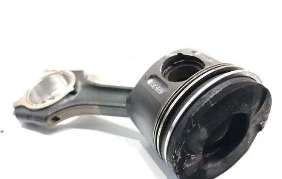 Mercedes-Benz Sprinter W906 Piston with connecting rod