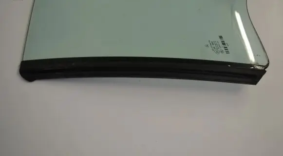 Mercedes-Benz E A207 Rear side window 43R00050