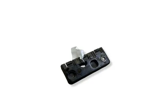 Volvo XC90 Fender mounting bracket 31378134