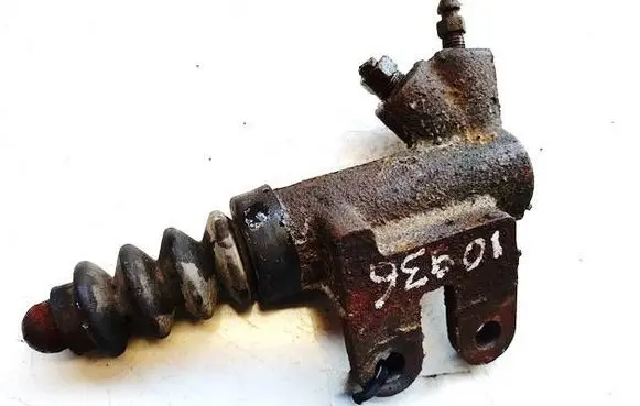 Mazda Premacy Clutch master cylinder 