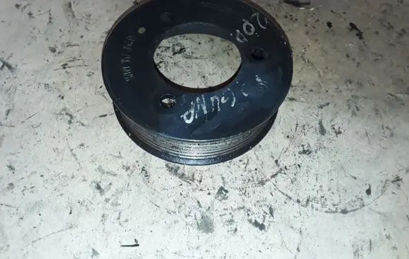 Nissan Qashqai Water pump pulley 8200357354D