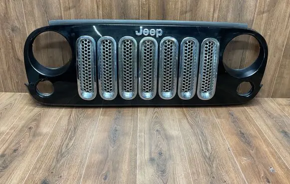 Jeep Wrangler Front bumper upper radiator grill 1BM91TRM