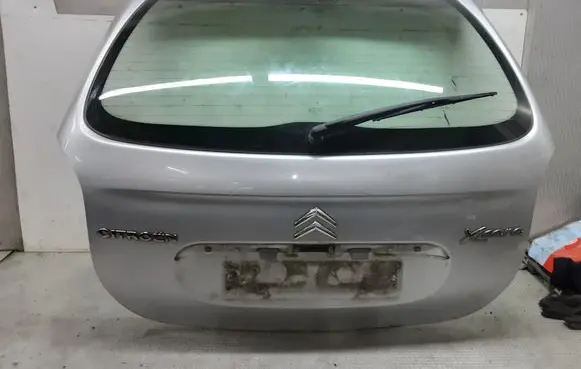 Citroen Xsara Picasso Tailgate/trunk/boot lid