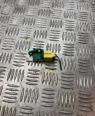 Volkswagen PASSAT B6 Airbag deployment crash/impact sensor 3C0909606