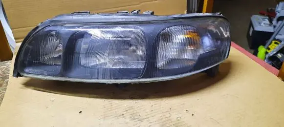 Volvo S60 Headlight/headlamp 8662597 89004606