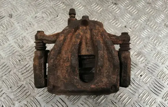 Toyota Corolla Verso AR10 Front brake caliper 4773005060