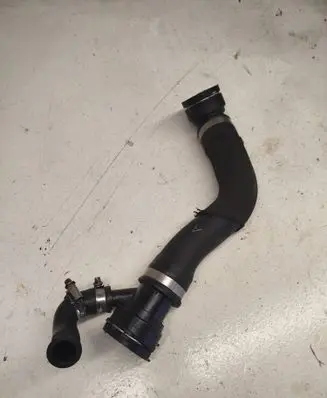 BMW 5 E60 E61 Coolant pipe/hose 